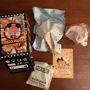 Disney Dimoo World Collectible Figure, Pluto’s House